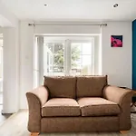 Lovely One Bedroom Flat.